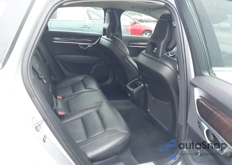 2017 Volvo S90 T6 Momentum z USA, uszkodzony, nr VIN YV1A22MK7H1015259